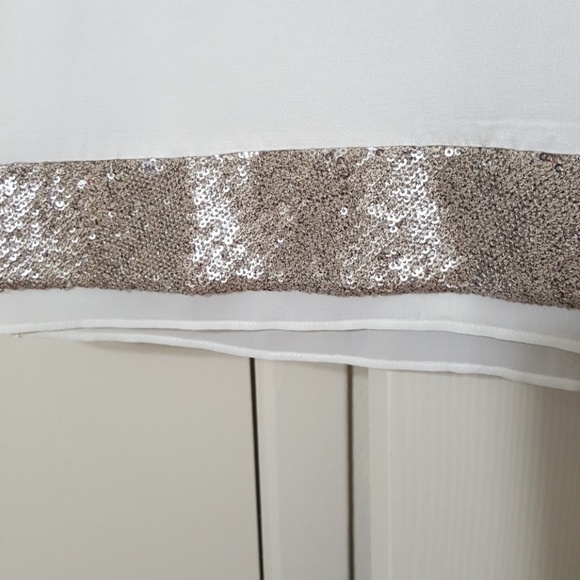 Pretty and elegant blouse.πΈπ€π€π€π€πΈ - Picture 6 of 8